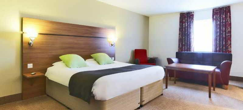 Premier Inn Glasgow Braehead المظهر الخارجي الصورة